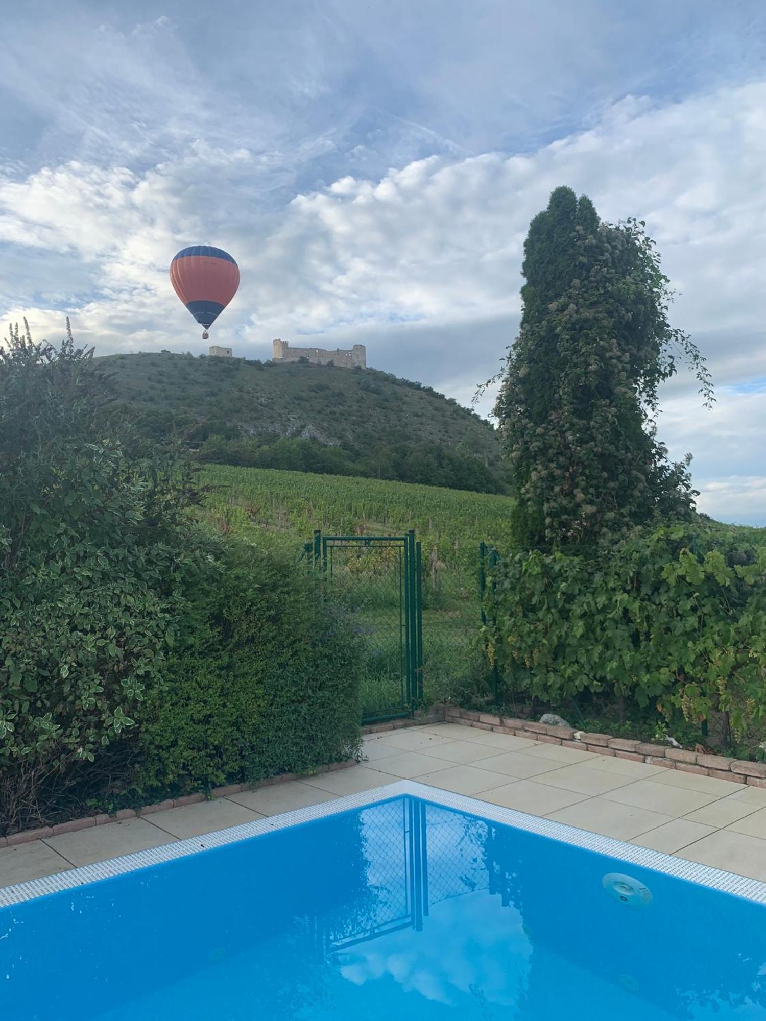 Cottage With Private Swimming Pool Pavlov Exteriér fotografie